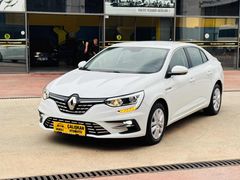 2025 SIFIR GİBİ MEGANE TOUCH 1.3 TCE OTOMATİK BOYASIZ 6'Binkmde