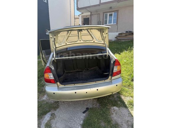 Sahibinden Hyundai Accent 1.3 Admire 2003 Model  240.000 km Sarı