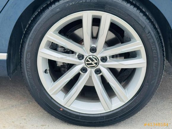 2020 SIFRGİBİ PASSAT ELEGANCE 1.5 TSİ BENZİNLİ OTOMATİK 79'Binde