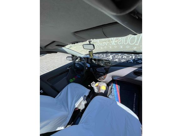 Sahibinden Ford Focus 1.6 Ghia 2000 Model 