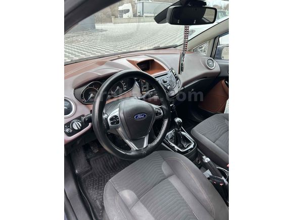 Sahibinden Ford Fiesta 1.4 Titanium 2013 Model 