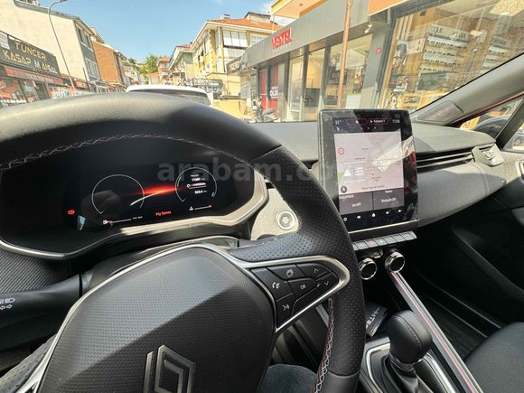 Sahibinden Renault Clio 1.0 TCe Techno Esprit Alpine 2024 Model  11.800 km Kırmızı