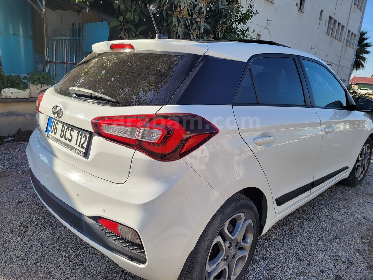 Sahibinden Hyundai i20 1.4 MPI Elite Smart 2019 Model Osmaniye 68.000 km Beyaz 3