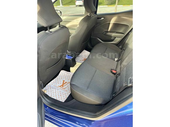 Sahibinden Renault Clio 1.0 TCe Touch 2023 Model 