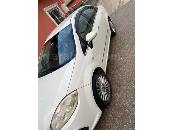 BEYAZ GÜVERCİN