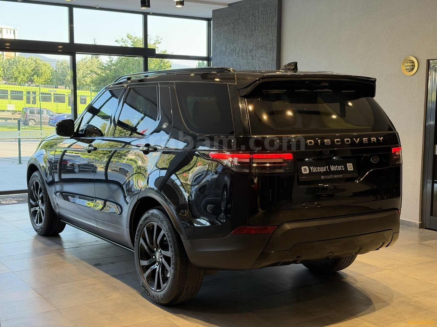 Galeriden Land Rover Discovery 2.0 TD4 SE 2017 Model Bursa 135.000 km Siyah 5