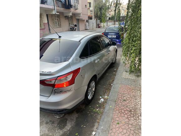 Sahibinden Ford Focus 1.6 TDCi Style 2014 Model  280.000 km Gri (Gümüş)