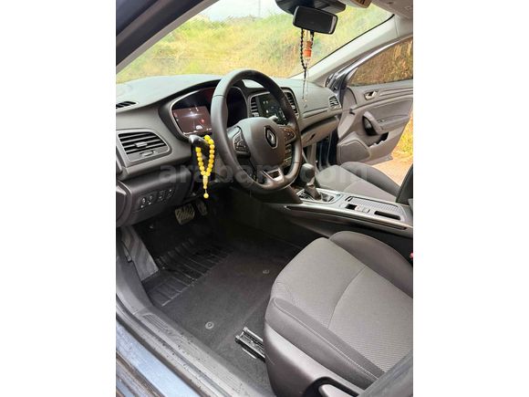  Megane 1.3 TCe Touch Plus