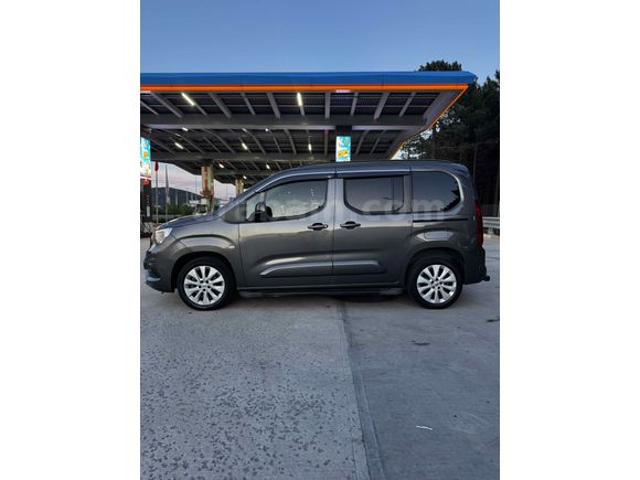 Sahibinden Opel Combo 1.5 CDTI Ultimate 2023 Model 