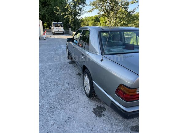 Sahibinden Mercedes - Benz 230 E 1987 Model 