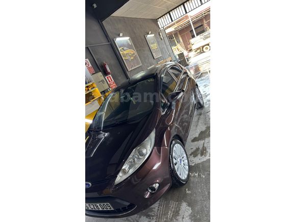 Sahibinden Ford Fiesta 1.4 Titanium 2009 Model