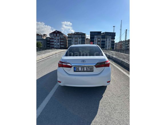 Sahibinden Toyota Corolla 1.4 D-4D Touch 2013 Model 