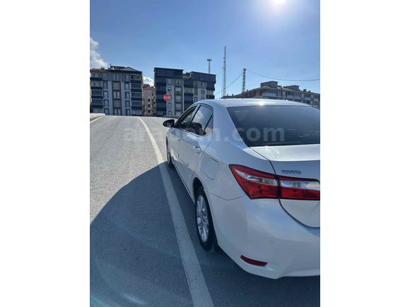Sahibinden Toyota Corolla 1.4 D-4D Touch 2013 Model 