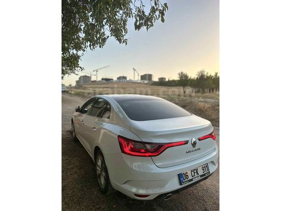 Sahibinden Renault Megane 1.3 TCe Icon 2020 Model 