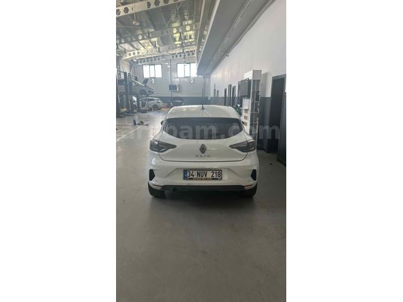 Sahibinden Renault Clio 1.0 TCe Evolution 2025 Model 