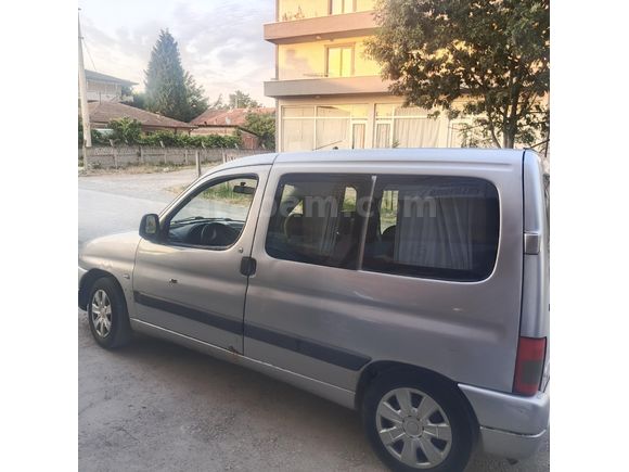 acil satılık otomobil ruhsatlı Partner 1.9 D 2000 Model