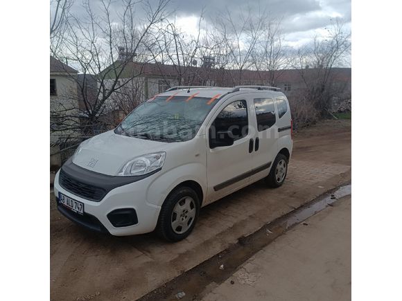 Sahibinden Fiat Fiorino Combi 1.4 Fire Pop 2022 Model
