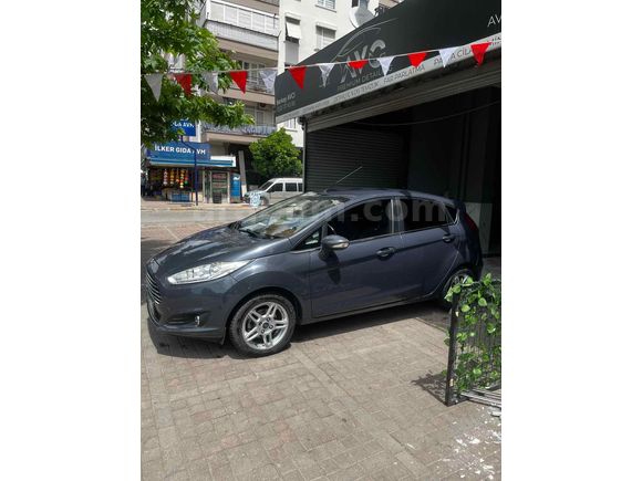 Sahibinden Ford Fiesta 1.5 TDCi Titanium 2013 Model 