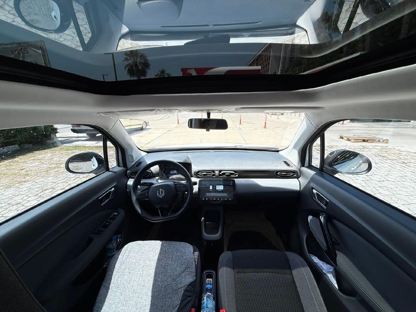 Sahibinden Leapmotor T03 400 2023 Model Kocaeli 24.500 km Beyaz 7