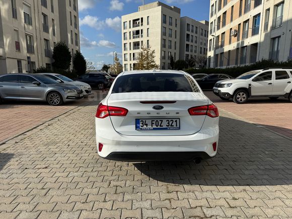Sahibinden Ford Focus 1.5 Ti-VCT Trend X 2022 Model İstanbul