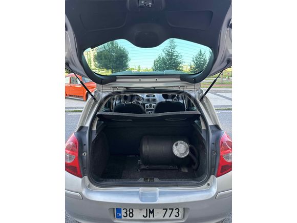 Sahibinden Renault Clio 1.2 Authentique 2009 Model 