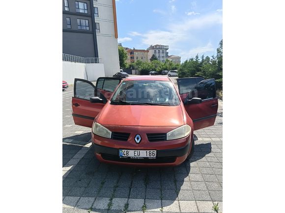 Sahibinden Renault Megane 1.4 Authentique 2006 Model