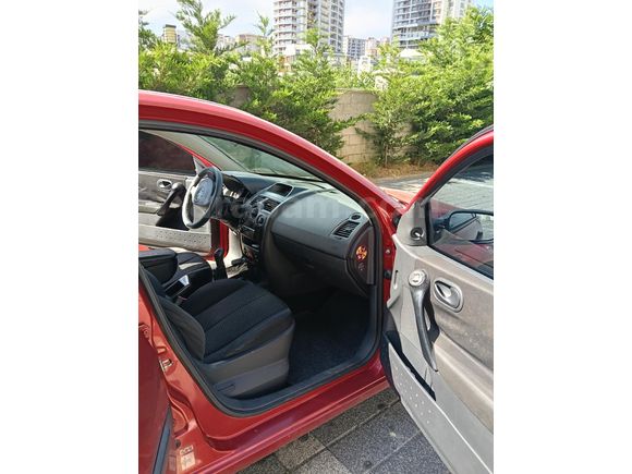 Sahibinden Renault Megane 1.4 Authentique 2006 Model
