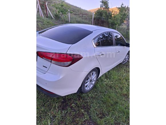 Sahibinden Kia Cerato 1.6 CRDi Concept Plus 2016 Model