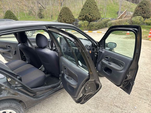 Sahibinden Renault Clio 1.2 Authentique 2006 Model 