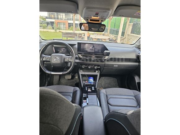 Sahibinden Citroen C4 X 1.2 PureTech Shine 2024 Model  33.000 km Siyah