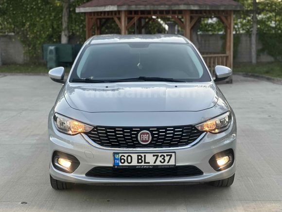 Sahibinden Fiat Egea 1.4 Fire Urban 2017 Model  28.000 km Gri (Gümüş)