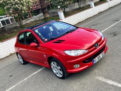 Sahibinden Peugeot 206 1.4 XT 2004 Model  320.000 km Kırmızı