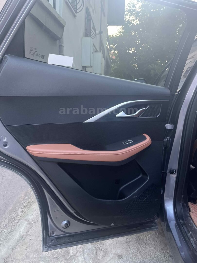 Sahibinden Chery Omoda 5 1.6 T-GDI Luxury 2024 Model Van 35.000 km Gri 3