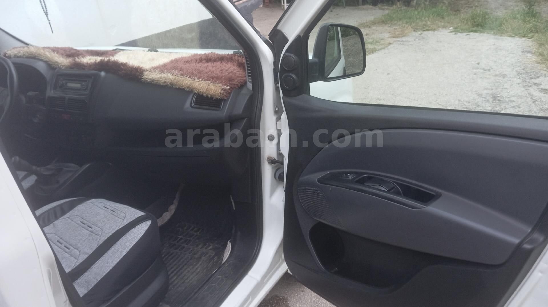Sahibinden Fiat 500 Ailesi 1.3 Mjet Pop 2014 Model Osmaniye 278.000 km Beyaz 5