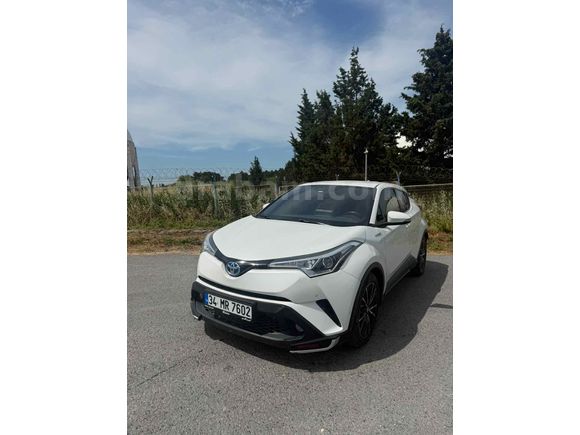 Sahibinden Toyota C-HR 1.8 Hybrid Diamond 2017 Model 