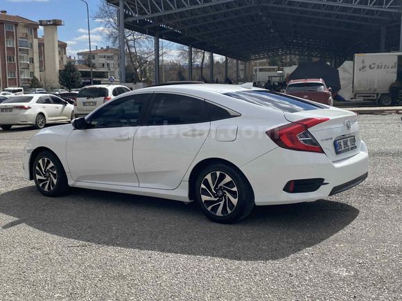 Sahibinden Honda Civic 1.6i VTEC Eco Elegance 2016 Model 