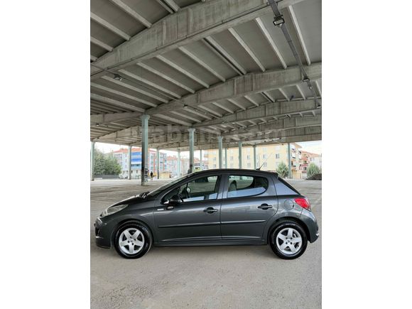 Sahibinden Peugeot 207 1.4 Millesim 2010 Model 