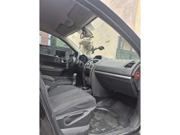 Sahibinden Renault Megane 1.5 dCi Exception 2009 Model  219.800 km Siyah