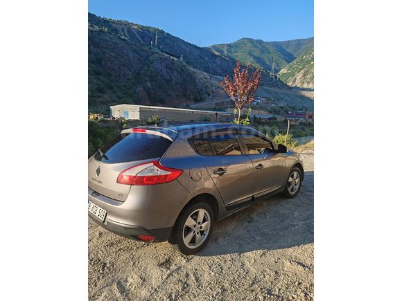 ACİİLLL KATILIM EVİNDEN KURA ÇIKTIĞINDAN SATIYORUM MEGANE 3 OTOMATİK