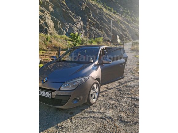 ACİİLLL KATILIM EVİNDEN KURA ÇIKTIĞINDAN SATIYORUM MEGANE 3 OTOMATİK