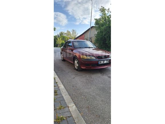 Sahibinden 1997 model opel vectra 2.0 gls. benzin/lpg. bakımlı.model yükseltmek için satıyorum