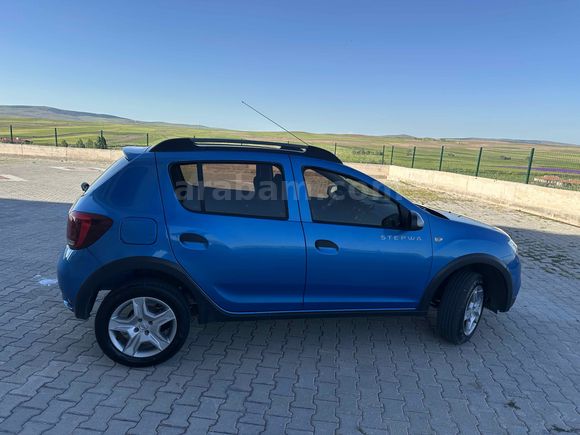 Galeriden Dacia Sandero 1.5 dCi Stepway 2017 Model Yozgat