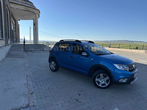 Galeriden Dacia Sandero 1.5 dCi Stepway 2017 Model Yozgat