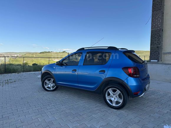 Galeriden Dacia Sandero 1.5 dCi Stepway 2017 Model Yozgat