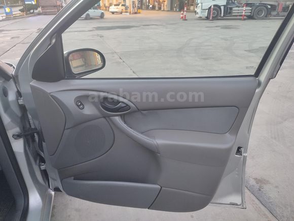 Sahibinden Ford Focus 1.6 Comfort 2002 Model