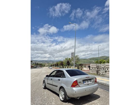 Sahibinden Ford Focus 1.6 Ambiente 2000 Model