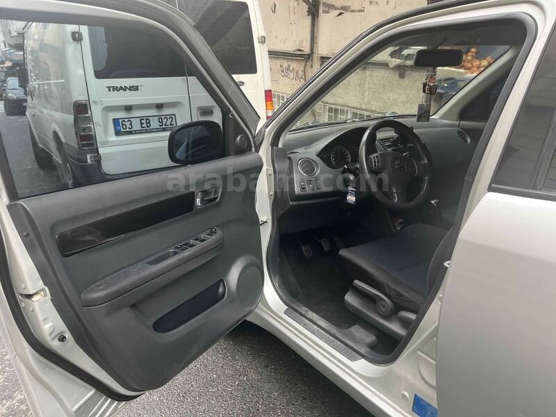 Sahibinden Suzuki Swift 1.3 MT 4X4 2007 Model İstanbul 140.000 km Gri (Gümüş)