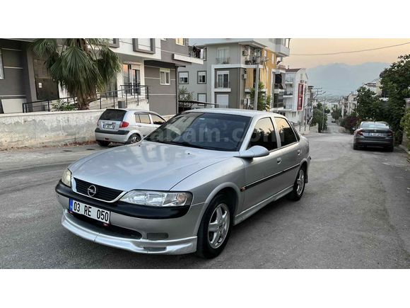 Sıfır Masrafsız Vectra 2.0 CD 1996 Model 