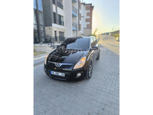 Sahibinden Hyundai i20 1.4 CRDi Style 2009 Model