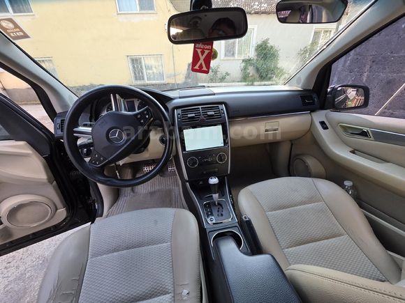 Sahibinden Mercedes - Benz B 150 Boyut 2009 Model  273.000 km Siyah